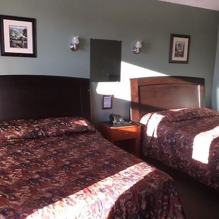Modern Motel Тандер-Бей Екстер'єр фото